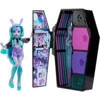 Monster High Skulltimate Secrets Neon Frights Doll & Accessories, Twyla con casillero de vestimenta y más de 19 sorpresas