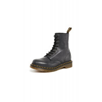 Dr. Martens, Bota de cuero con 8 ojales 1460 Pascal Virginia para mujer, Negro, 11