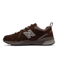 New Balance 608 V5 Casual Comfort - Entrenador cruzado para hombre, color marrón chocolate/blanco, 7,5 de ancho