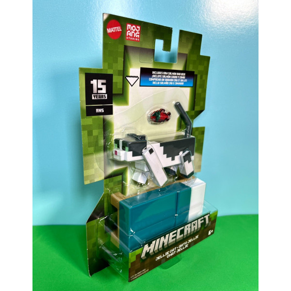 Figura Build-a-Portal del 15.º aniversario de Minecraft 2024: JELLIE CAT (con cama)