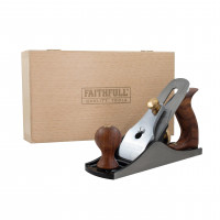 Faithfull No.4 Cepillo alisador en caja de almacenamiento de madera - Herramienta manual para cepilladora de madera de hierro fundido mecanizada con precisión para madera dura y blanda, acabado de superficies, ebanistería y carpintería general