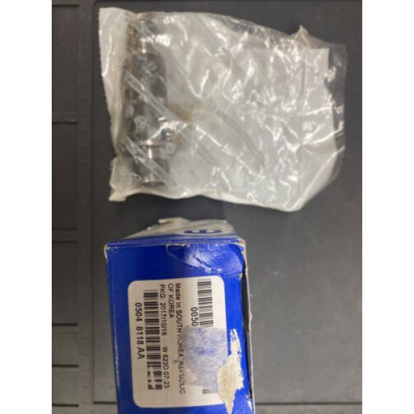 CONECTOR DE ENFRIADOR DE ACEITE Mopar OEM 5048118AA