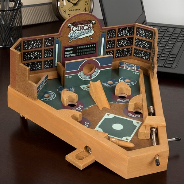 ¡Oye! ¡Jugar! - Juego de habilidad de mesa de pinball de béisbol - Juguete de escritorio de arcade deportivo retro de madera en miniatura clásico