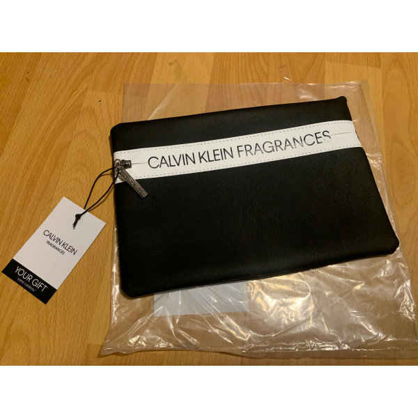 Calvin Klein Fragrances Men's Black W/ White Toiletry Travel Case Pouch Bag Gift