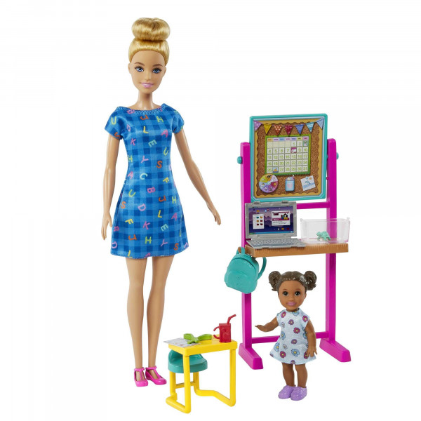 Barbie Careers Ken Fashion Doll y accesorio, jugador de fútbol con pelo corto, uniforme n.° 10, calcetines altos, botines y balón de fútbol
